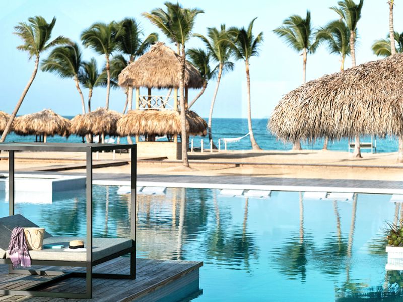 Pool Lounge