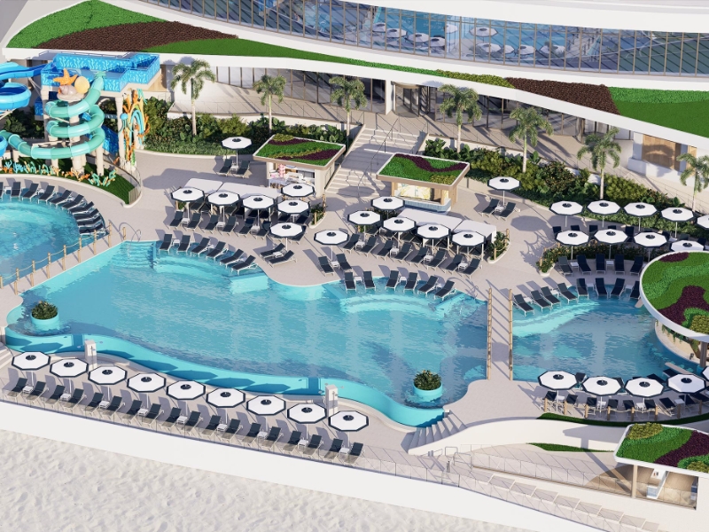 Outdoor Pool and Jacuzzi