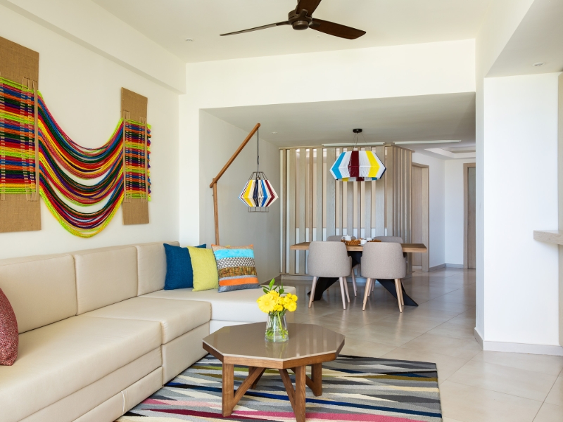 Ocean View One Bedroom Grand Master Suite Livingroom