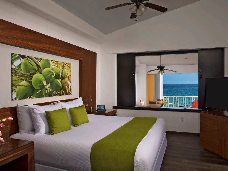 Junior Suite Ocean Front