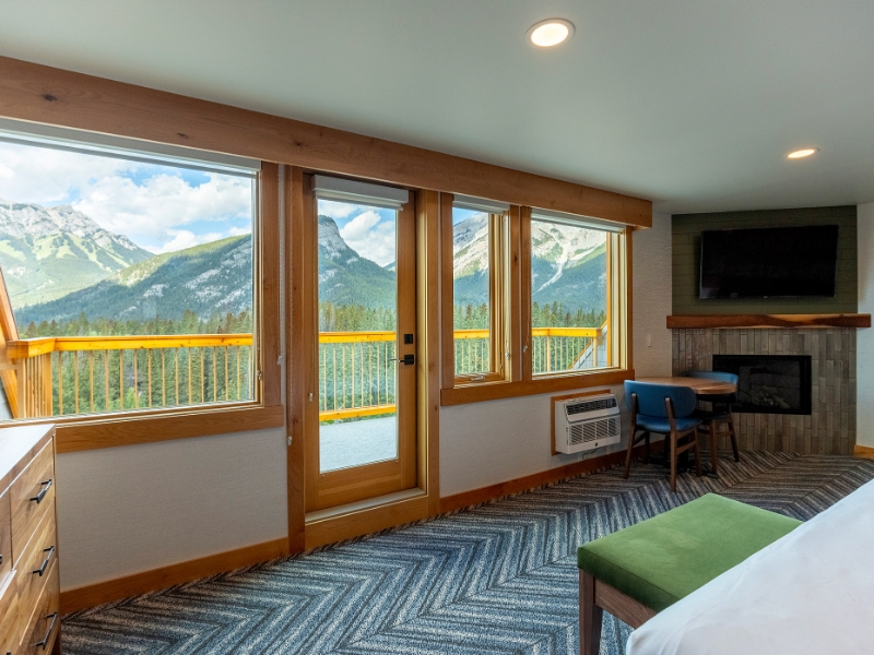 Superior Suite Mountain View