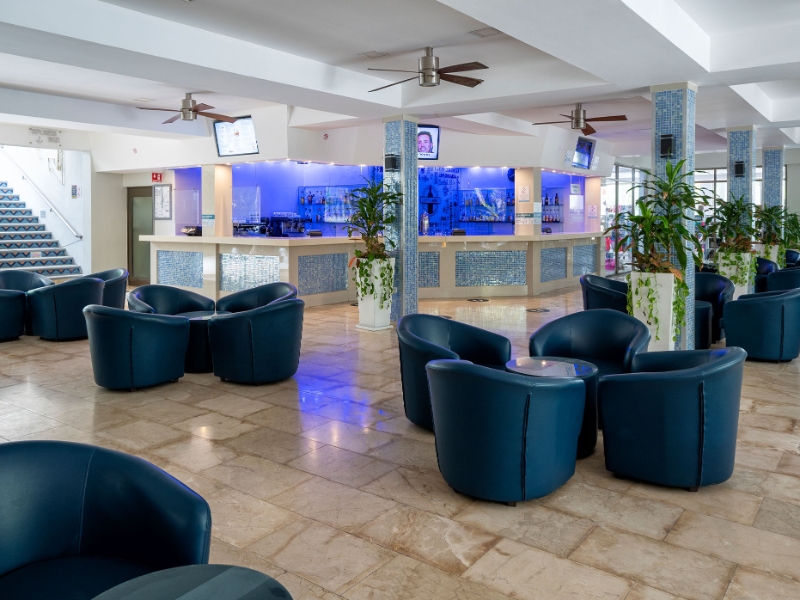 Lobby Bar