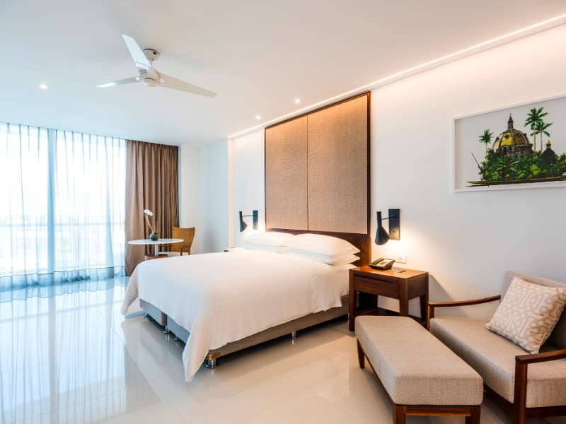 Preferred Club Junior Suite Tropical View King