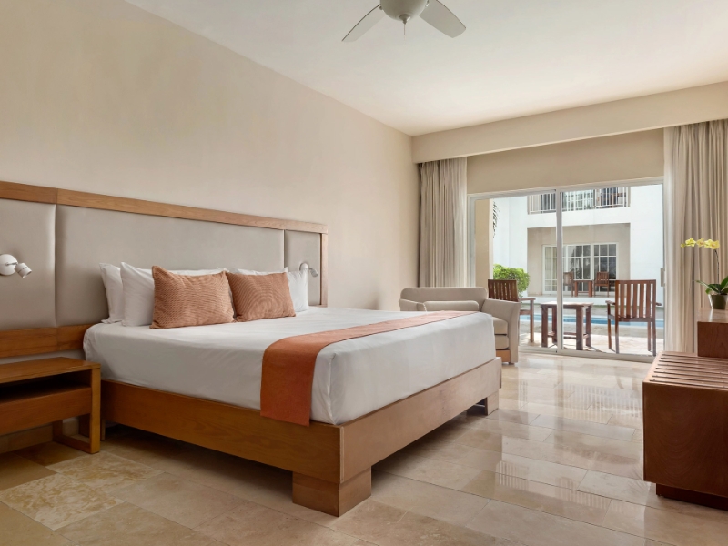 Sun Club Junior Suite Pool Access