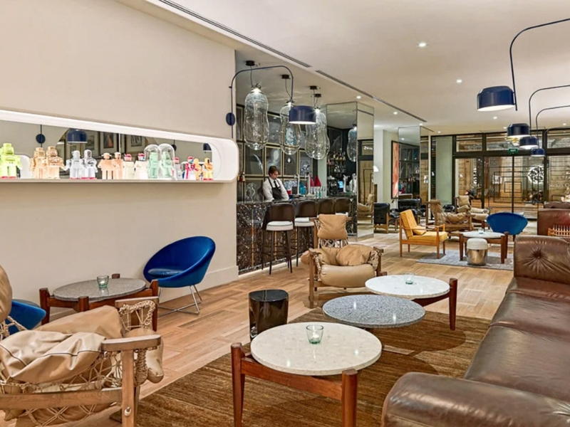 Lobby Bar