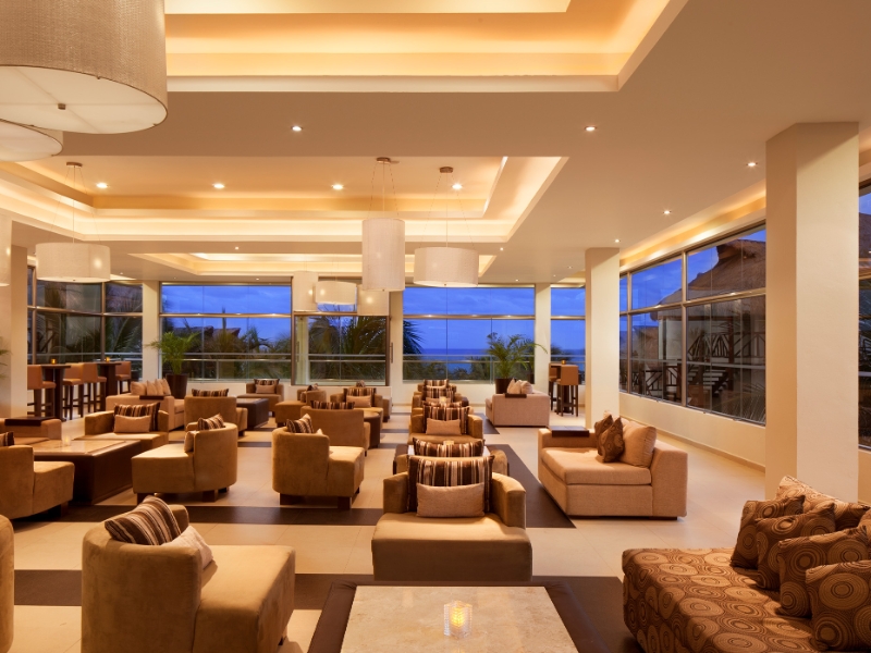 Bellinis Bar