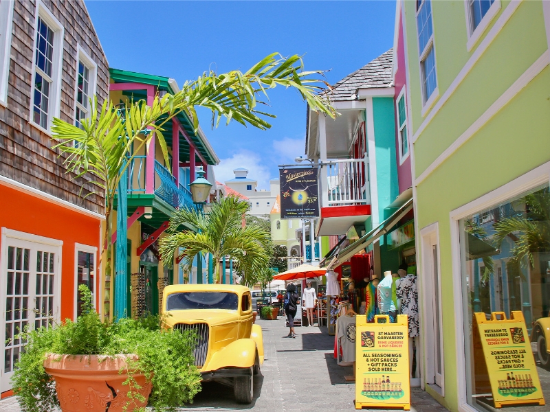 Shopping street in Philipsburg