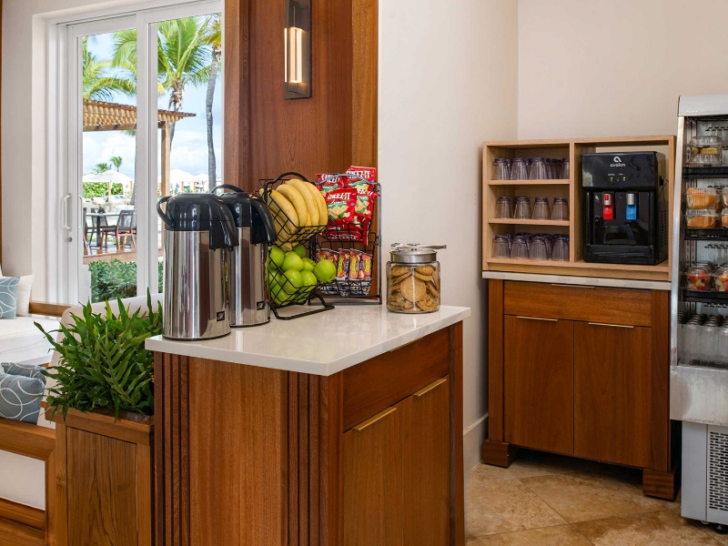 Snack station