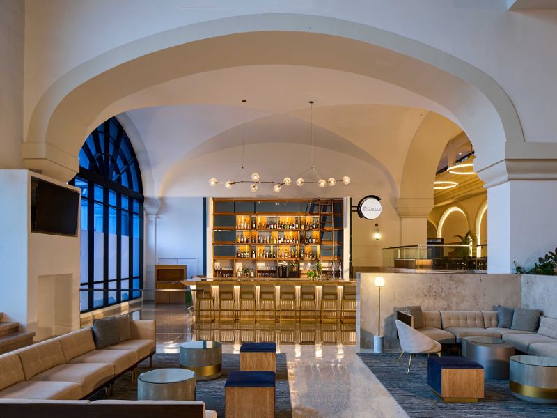 Bar Lounge