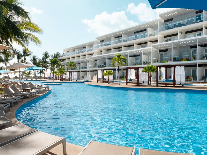 Iberostar Selection Cancun Pool