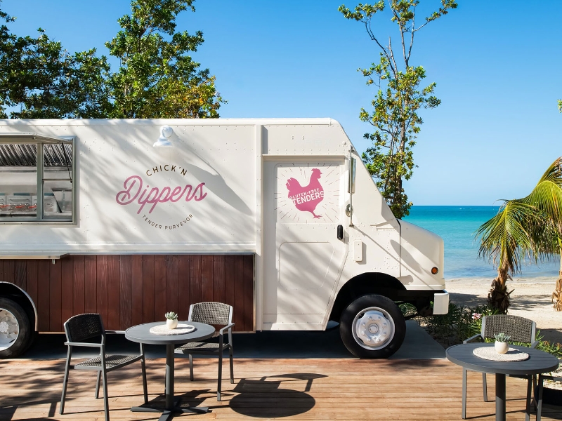 Restaurant Chickn Dippers Food Truck