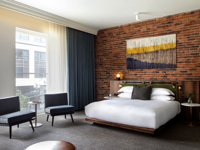 Grand Suite Bedroom