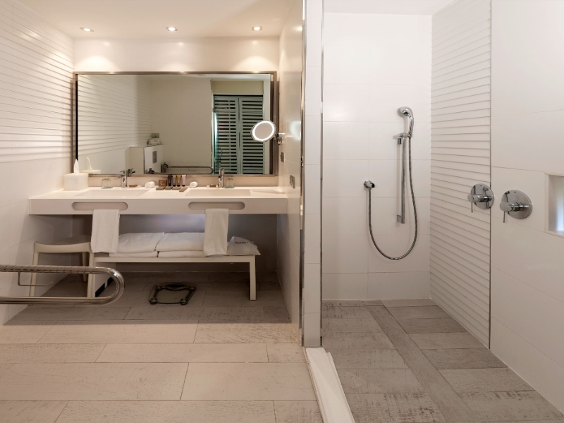 Superior Room Accessible Bathroom