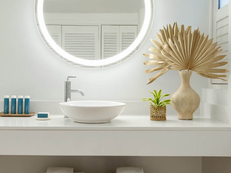 Tropical Oceanview Concierge Two Bedroom Junior Suite Bathroom