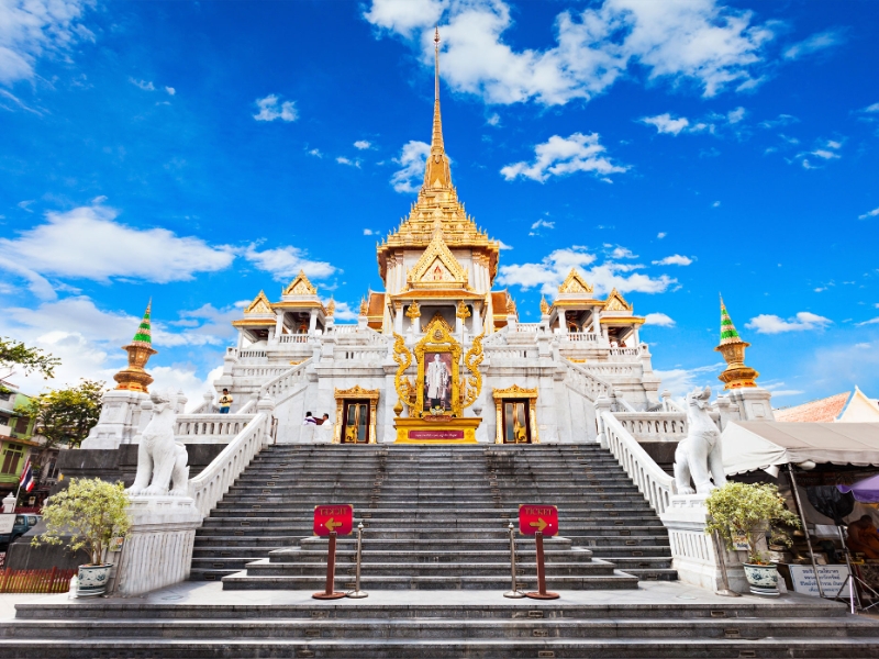 Wat Traimit