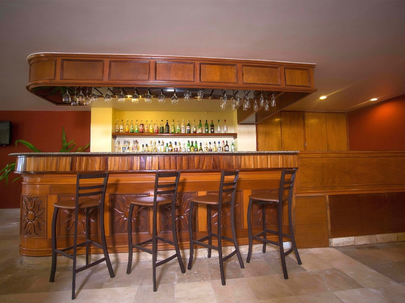 bar