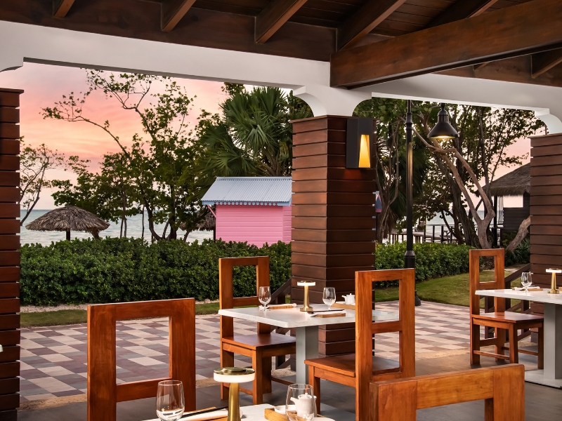 Restaurant Sushi On The Sand