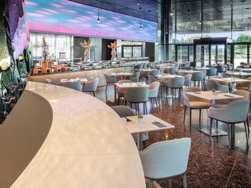 Flow Restaurant Breakfast