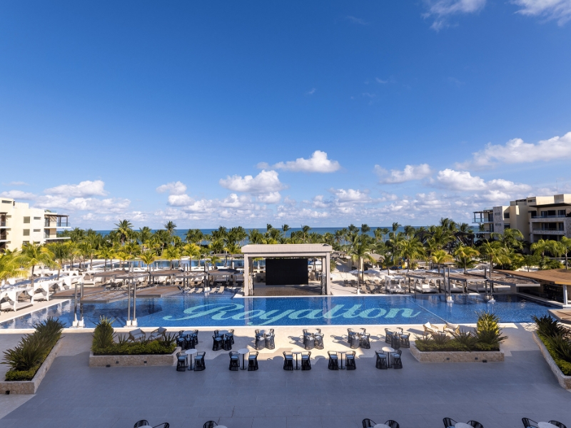 Royalton Pool