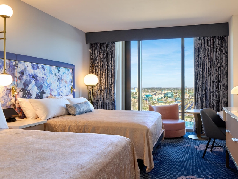 Helios Standard Queen Room