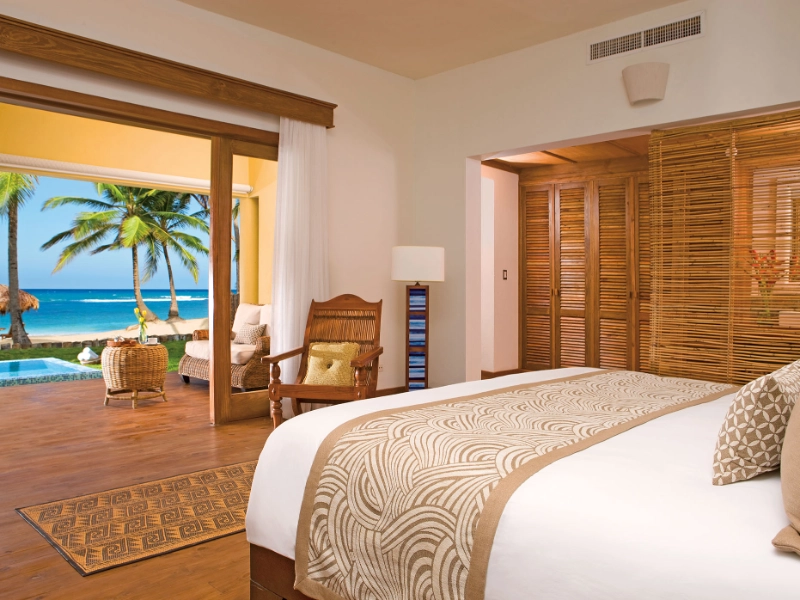 Junior Suite Deluxe Ocean Front