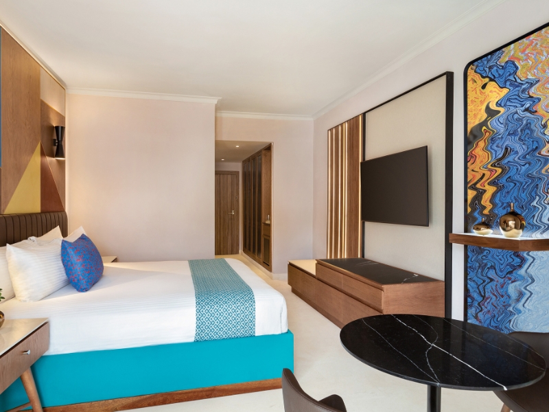 Enclave Pool View King