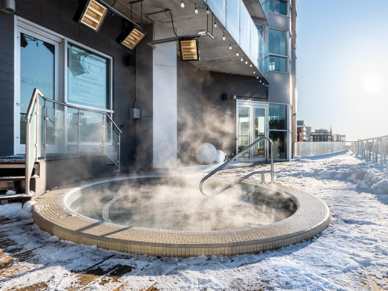 Outdoor Hot tub