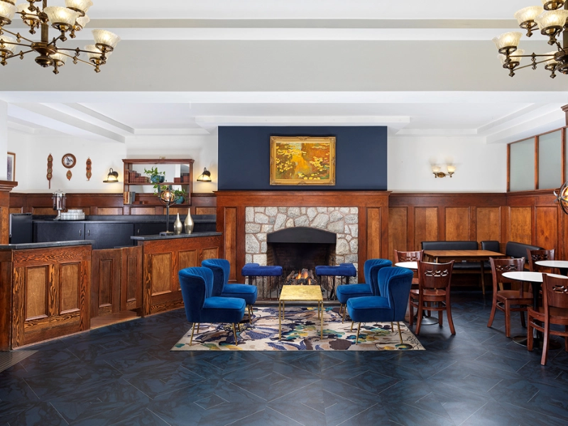 Hotel Lounge