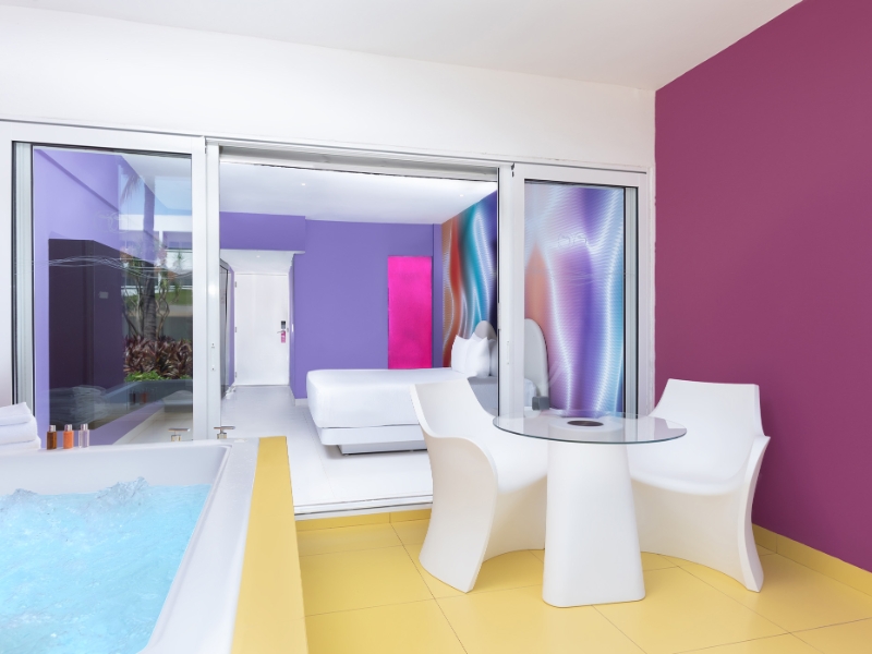 Plush Jacuzzi Room Pool View