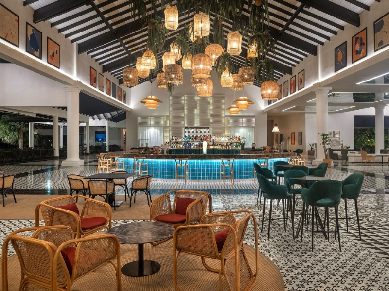 Lobby Bar