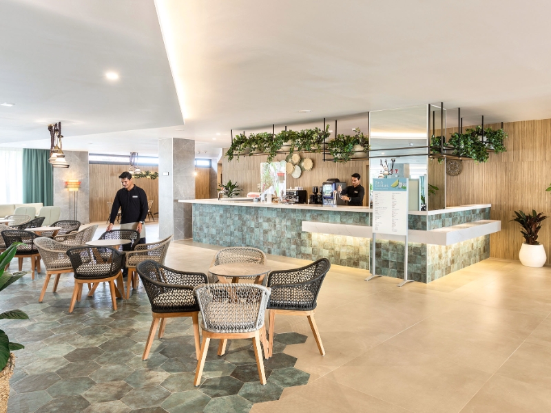 Lobby Bar