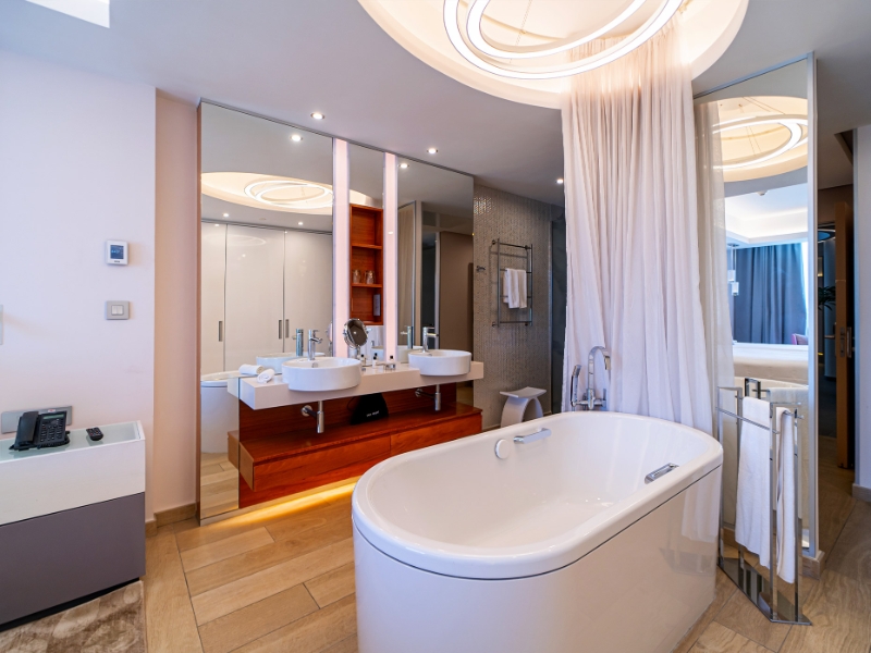 Luxury Room Habana Bay Room