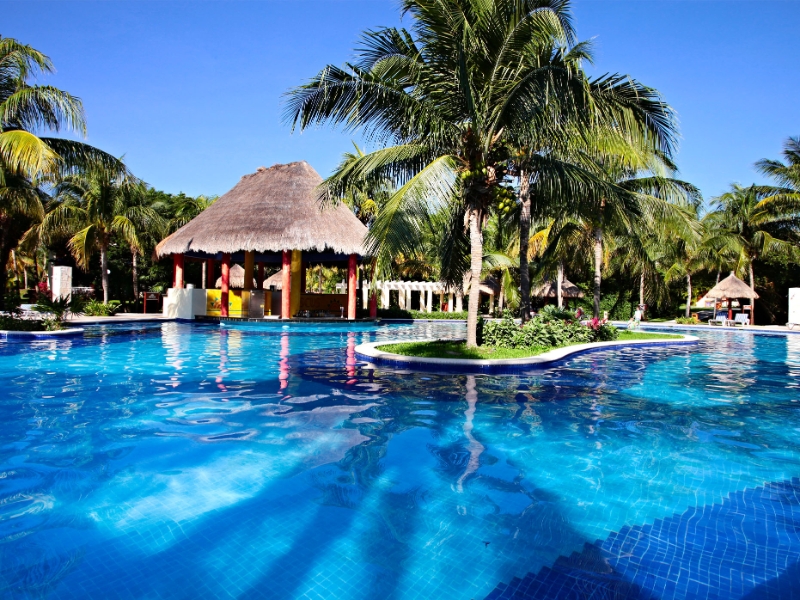 Pool Bar