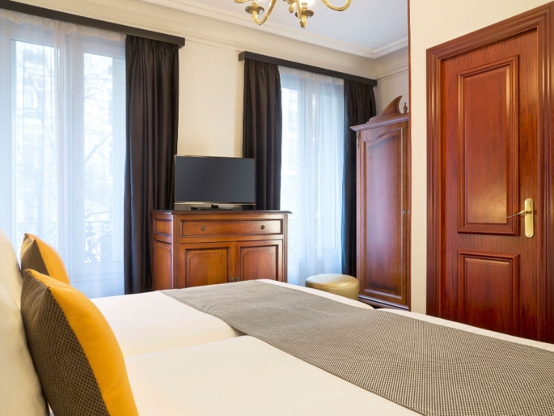 Melia Twin Room