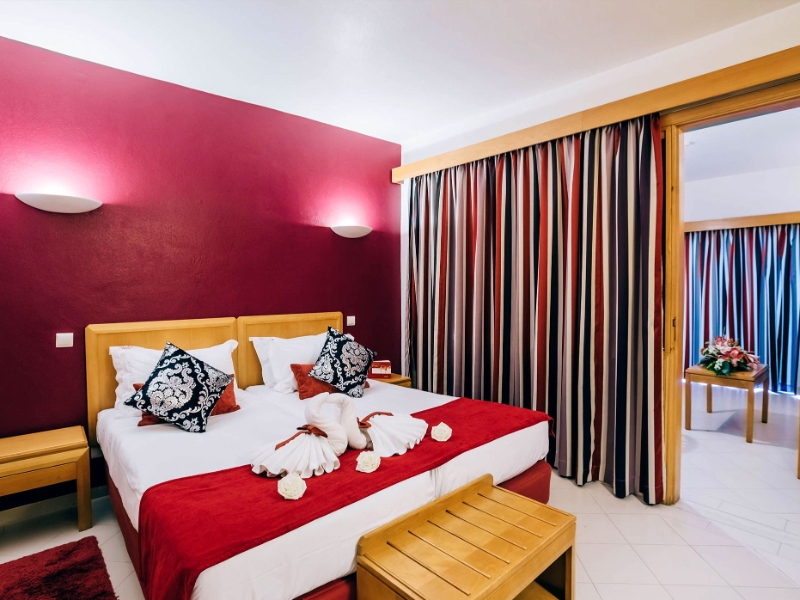 One Bedroom Junior Standard