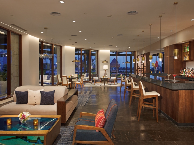 Preferred Club Lounge