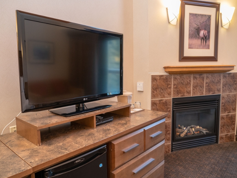 King Suite Jetted Tub