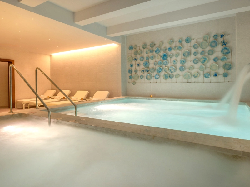 The Royal Spa Pool