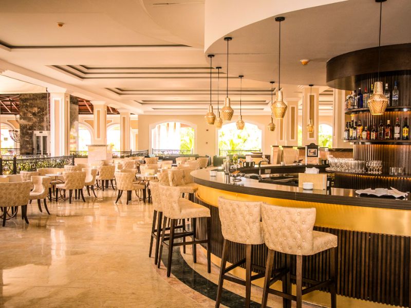 Piano Bar