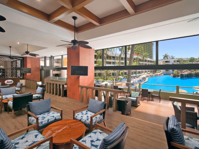 Lobby Bar