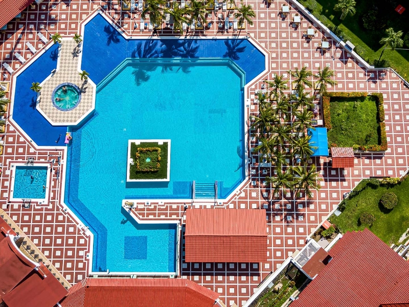Pool aerial