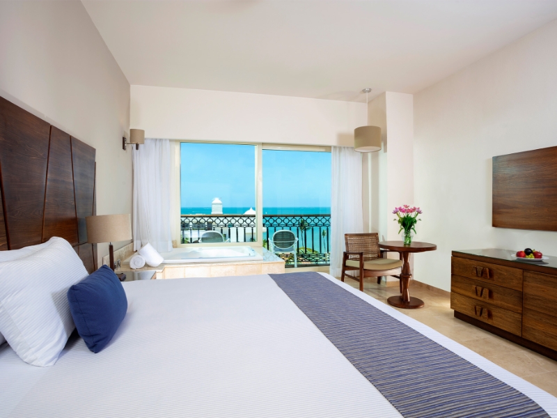 Jacuzzi Suite