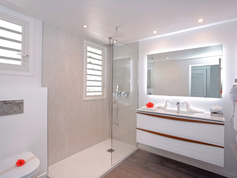 Junior Room Bathroom