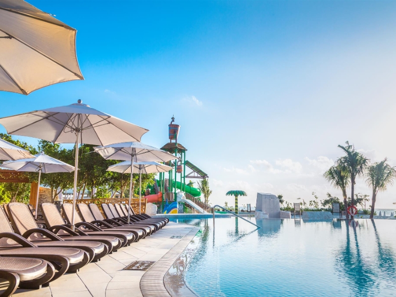 Main Pool with Aquapark