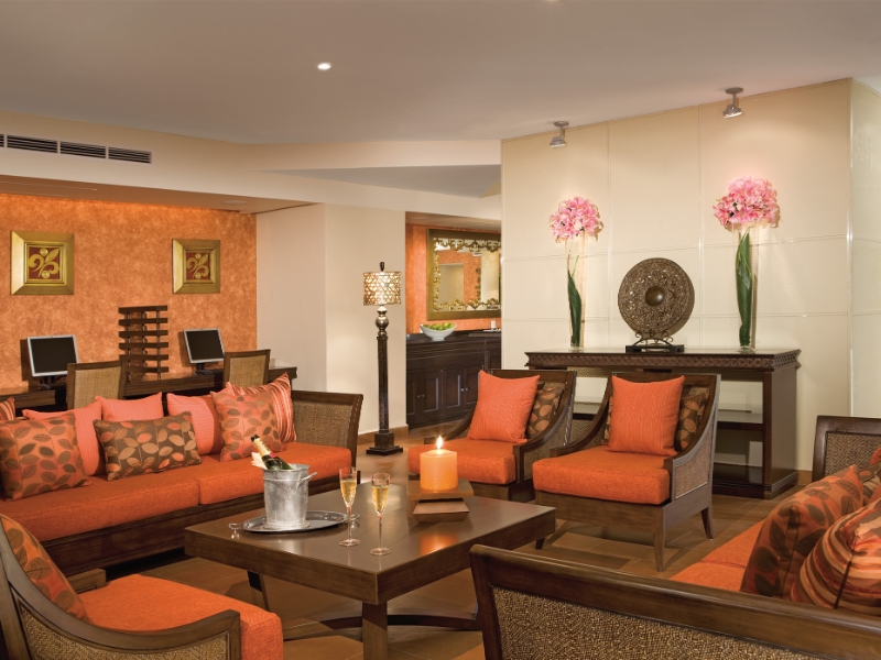 Preferred Club Lounge