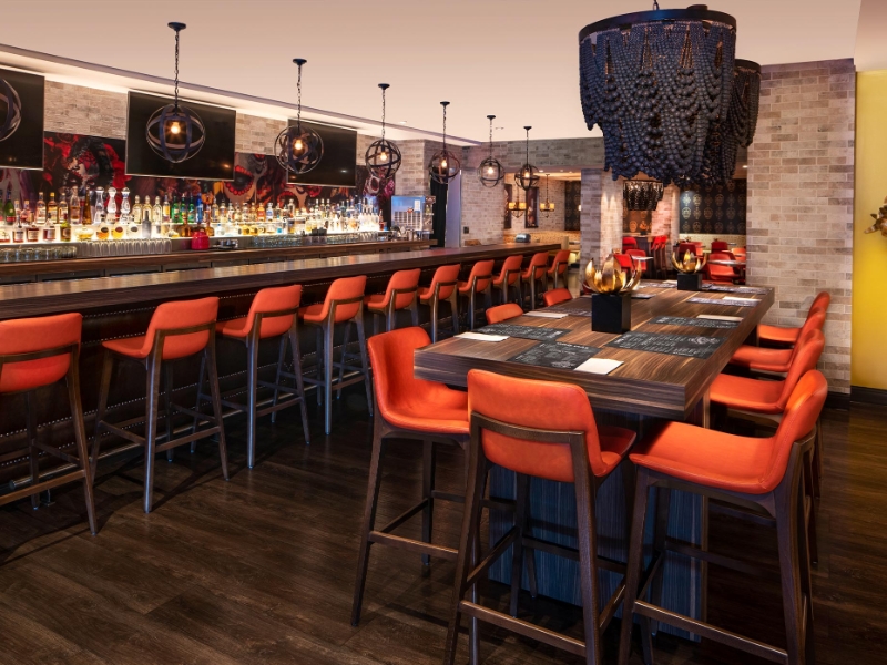 Uno Más Street Tacos and Spirits