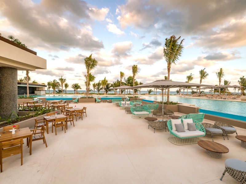 El Suspiro Seafood Restaurant