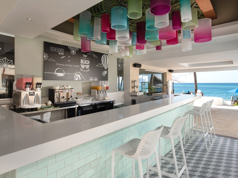Summer Bar