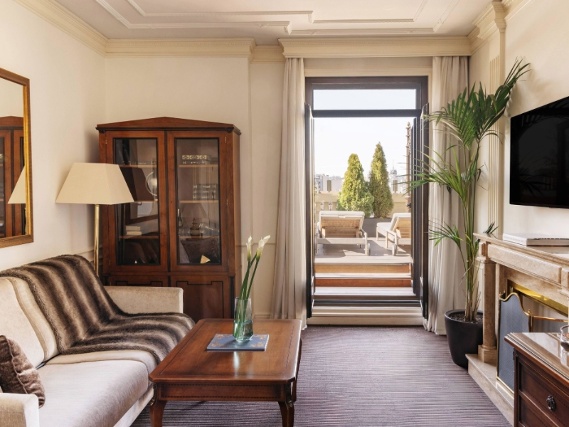 Coln Penthouse Suite