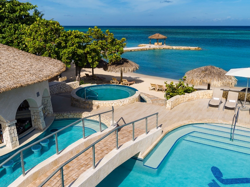 Pool Piano Bar Beach